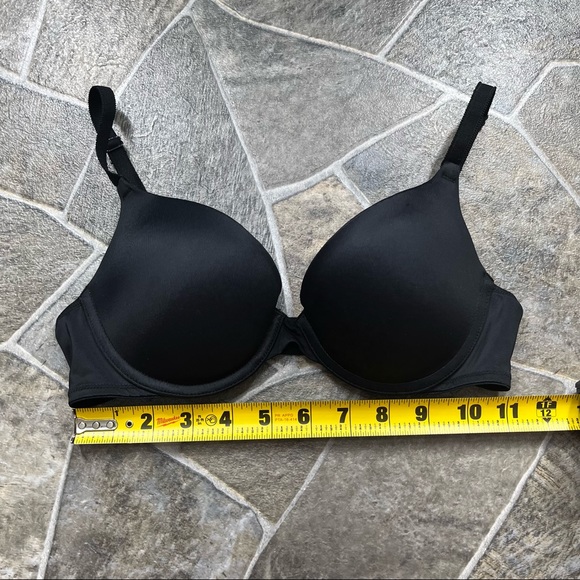 PINK Wear Everywhere Push-Up Bra - Picture 7 of 11